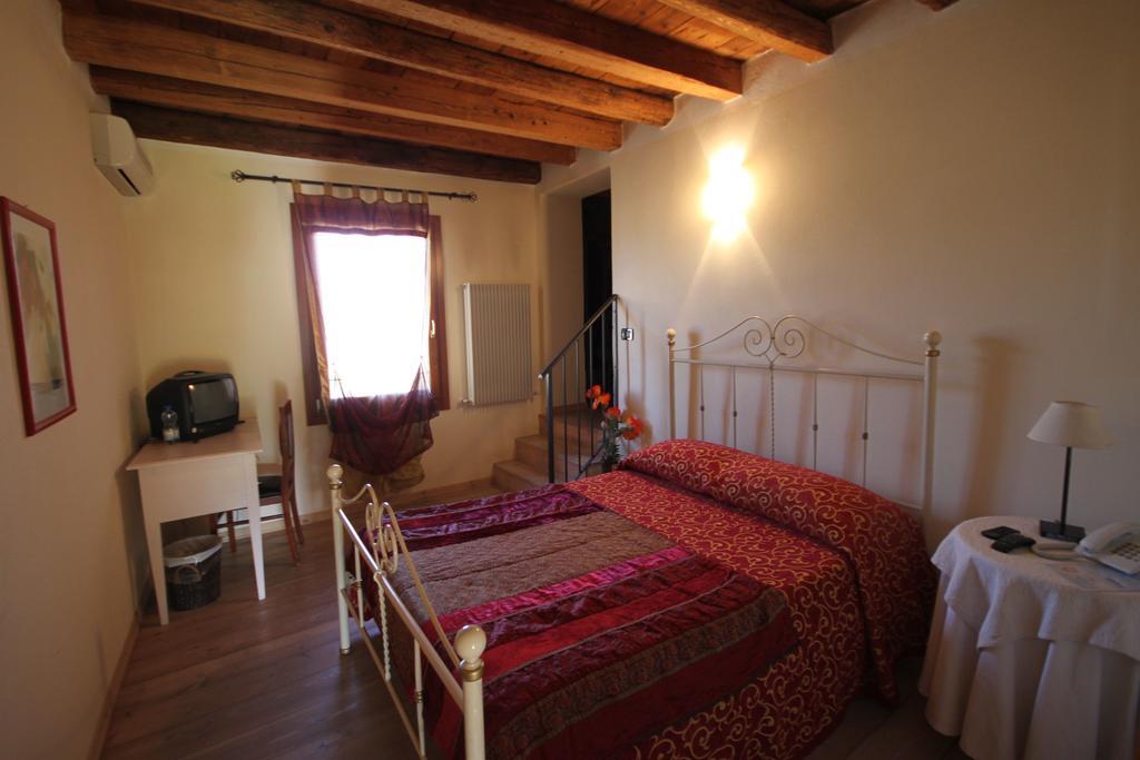 Agriturismo Borgo Tecla Rosà Quarto foto