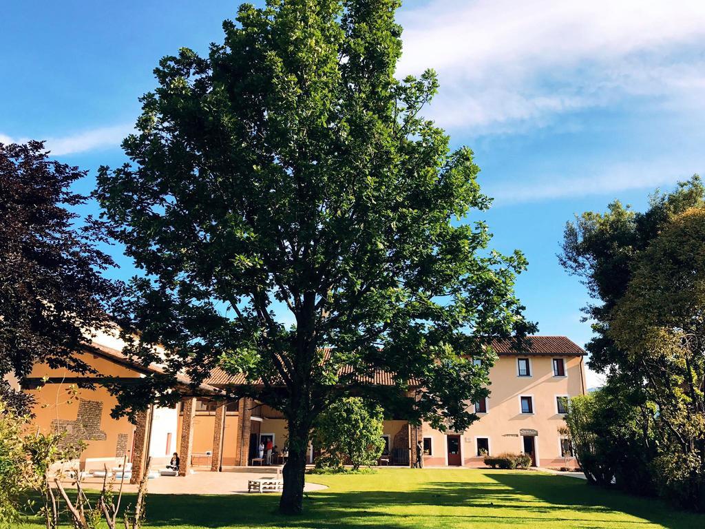 Agriturismo Borgo Tecla Rosà Exterior foto