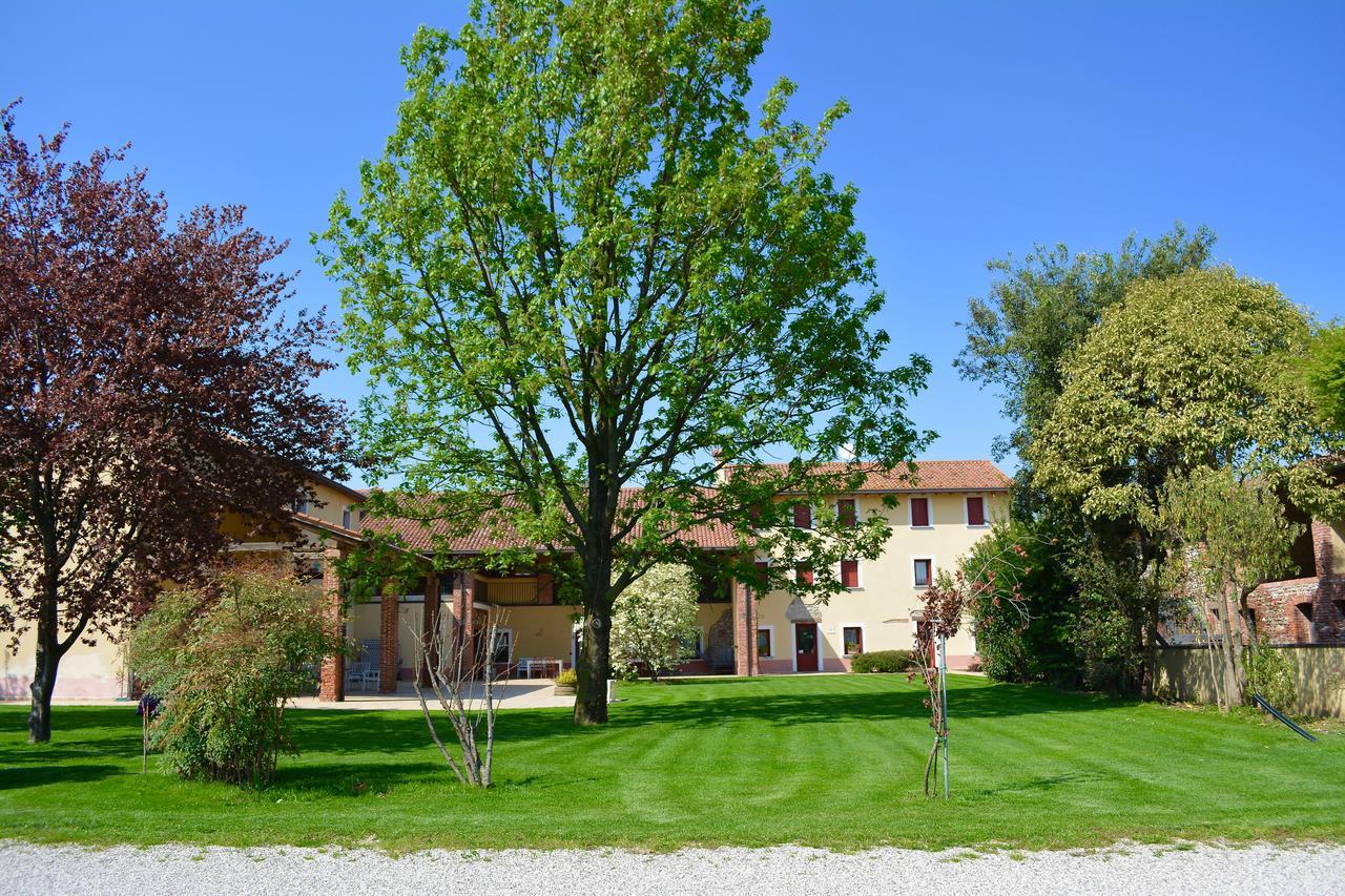 Agriturismo Borgo Tecla Rosà Exterior foto