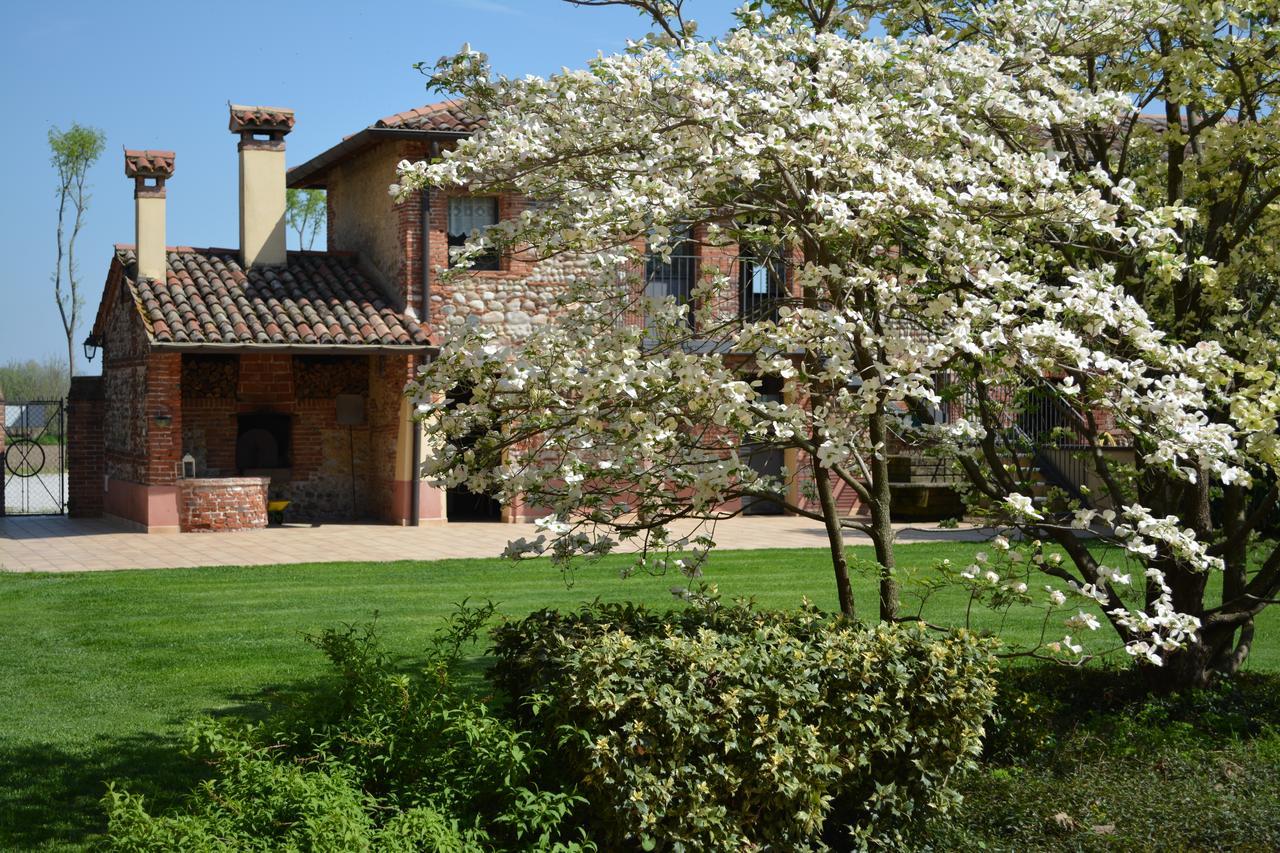 Agriturismo Borgo Tecla Rosà Exterior foto