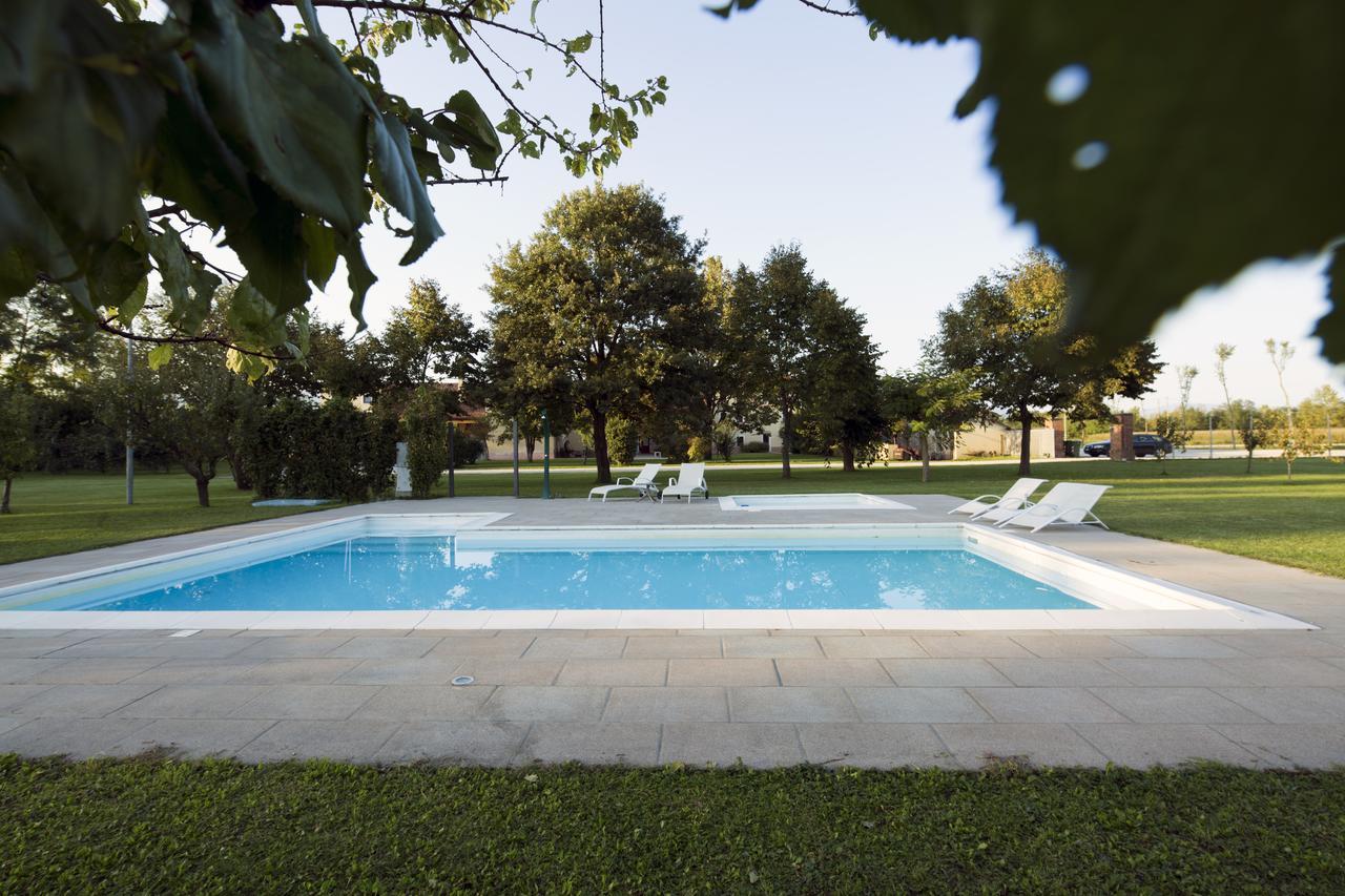 Agriturismo Borgo Tecla Rosà Exterior foto